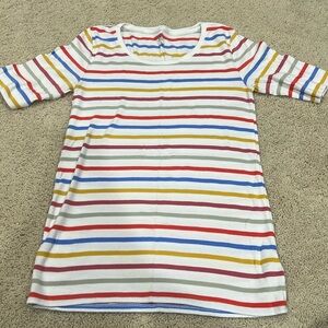 GAP maternity shirt